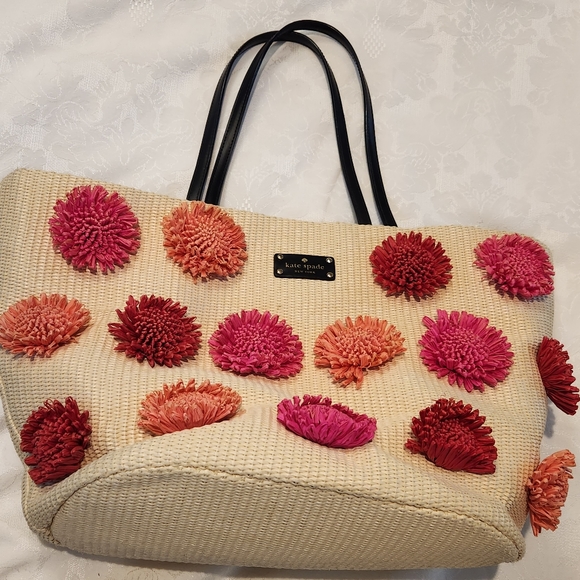 kate spade Handbags - Kate Spade large rafia straw bag with flowers design
